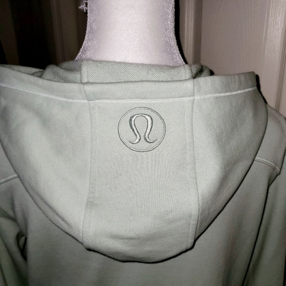 Lululemon Cool-N-Collected Jacket Sz 10 EUC - Picture 7 of 9